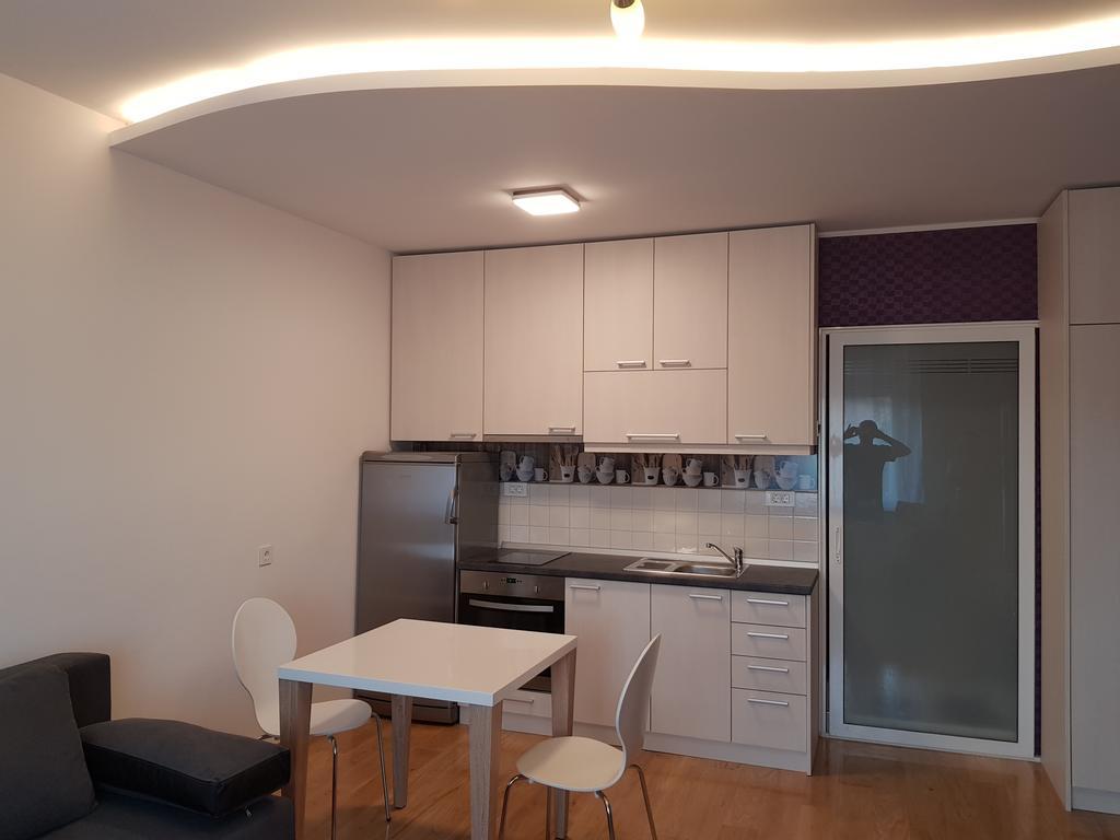 Sara - Modern Apartment In The City Center Novi Sad Eksteriør bilde