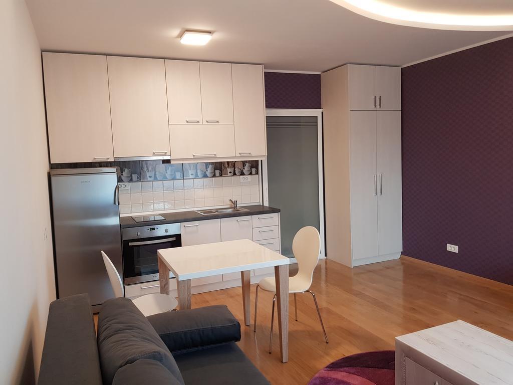 Sara - Modern Apartment In The City Center Novi Sad Eksteriør bilde
